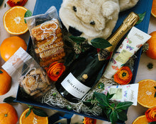 Load image into Gallery viewer, The Baby Bee – Puppy Gift Box